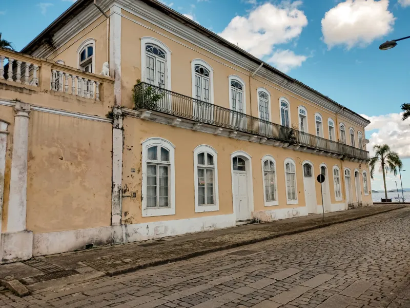 Entre o Passado e o Presente: O Guia Completo para Reformar Imóveis com Valor Histórico sem Infringir a Lei